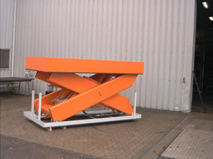 Heavy capacity single scissor lift table - (Section 1)