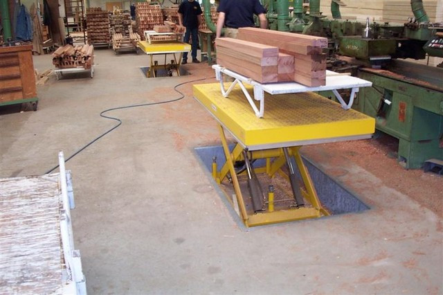 Pit Scissor Lift (Section 1)