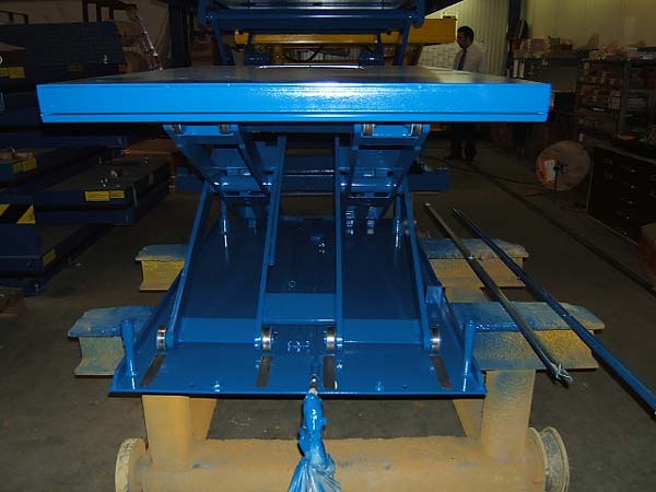 Heavy duty low closed lift table (Section 1)