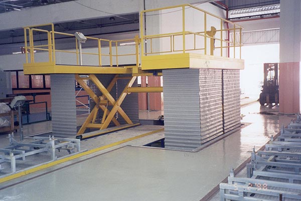 Variable height access platform on large goods vehicle production line (Section 1)